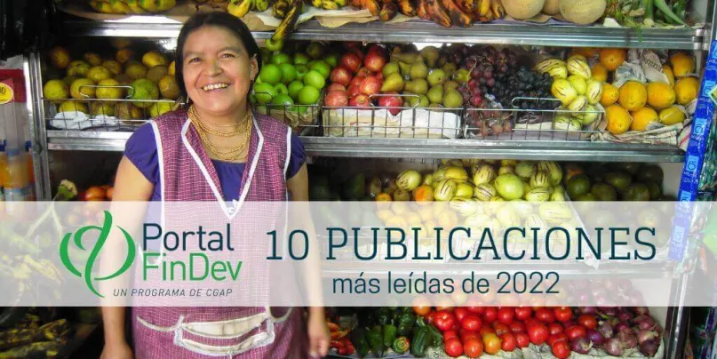 Vendedora ante anaqueles de frutas y verduras en Perú.