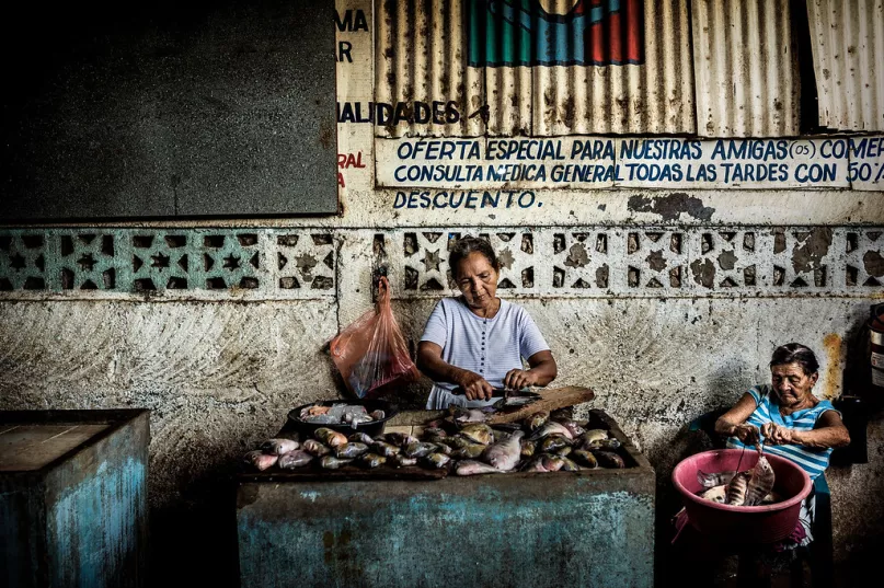 Mercado de Tipitapa, Nicaragua. Por Antonio Aragon Renuncio, Concurso de Fotografía CGAP 2016.
