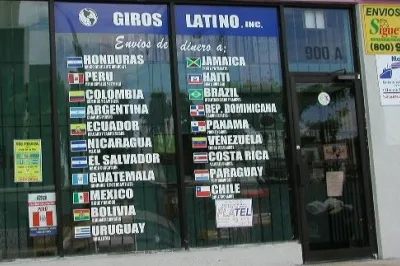 Países con servicio de envío de remesas en una remesadora de Miami, Florida.
