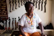 Ernestina, a carver and weaver in Ghana. Photo by Brandon Smith, 2016 CGAP Photo Contest.