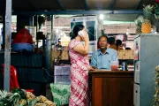 Vendeurs d'ananas au Myanmar. Photo de Aleithia Low. Concours photos du CGAP 2016.